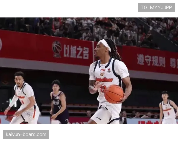 广州队在联赛末段表现放缓，进攻效率下降影响争冠形势